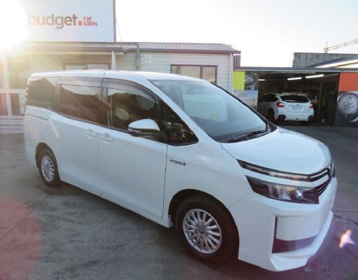 2014 Toyota Voxy