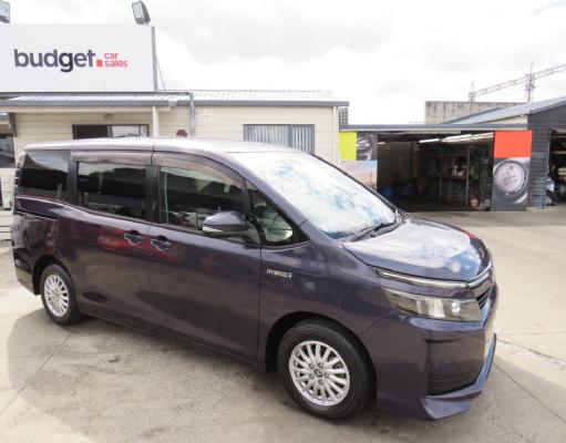 2014 Toyota Voxy