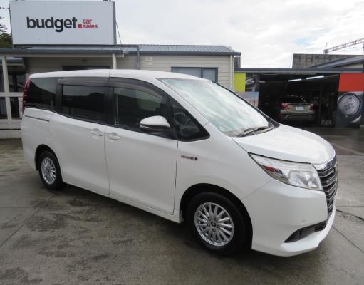 2015 Toyota Noah