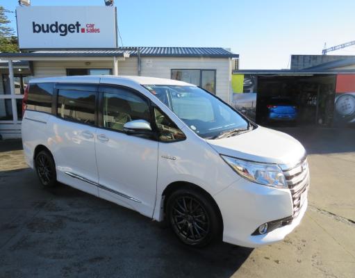 2015 Toyota Noah